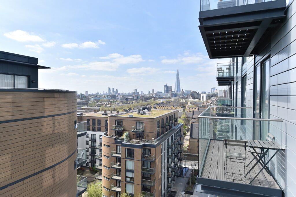 Petevelvet Property 036 Property photographer London captures waterfront views