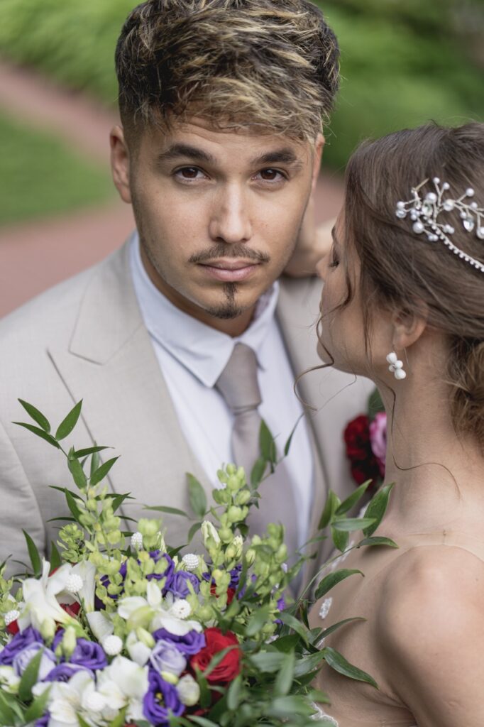 petevelvet_wedding_200 Bride's joyous entrance London wedding photographer
