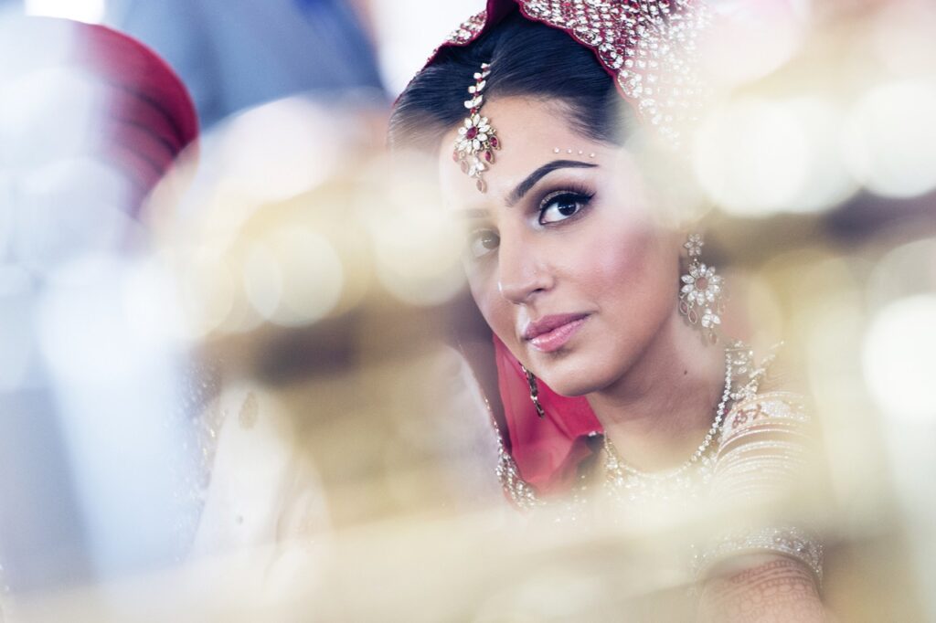 petevelvet_wedding_255 London wedding photographer Henna adorned bride hands