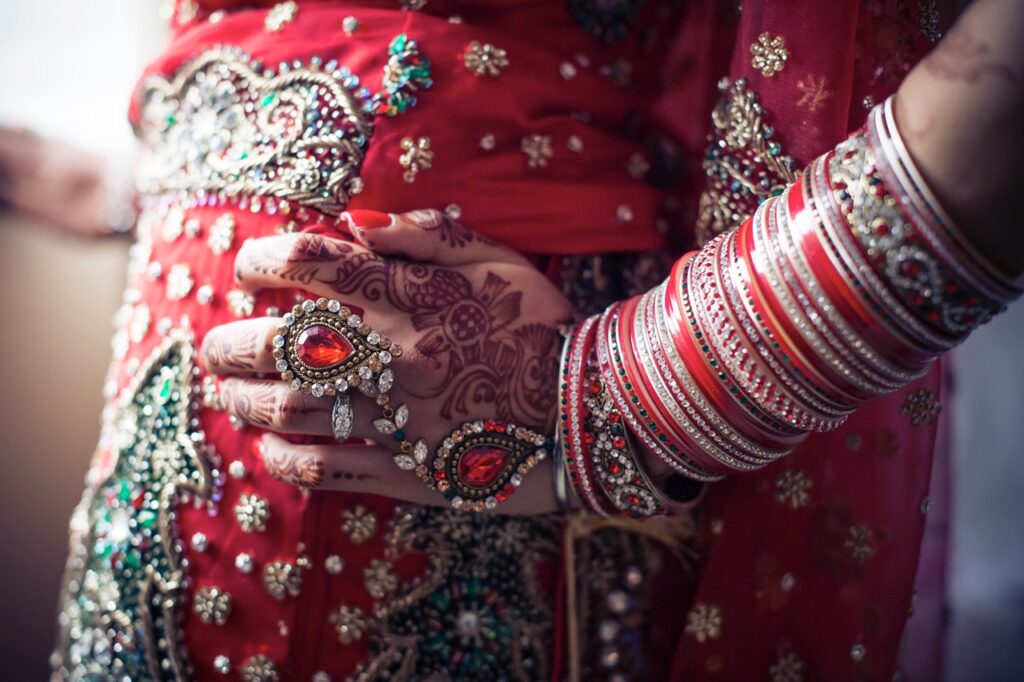 petevelvet_wedding_267 Send off for happy couple London wedding photographer